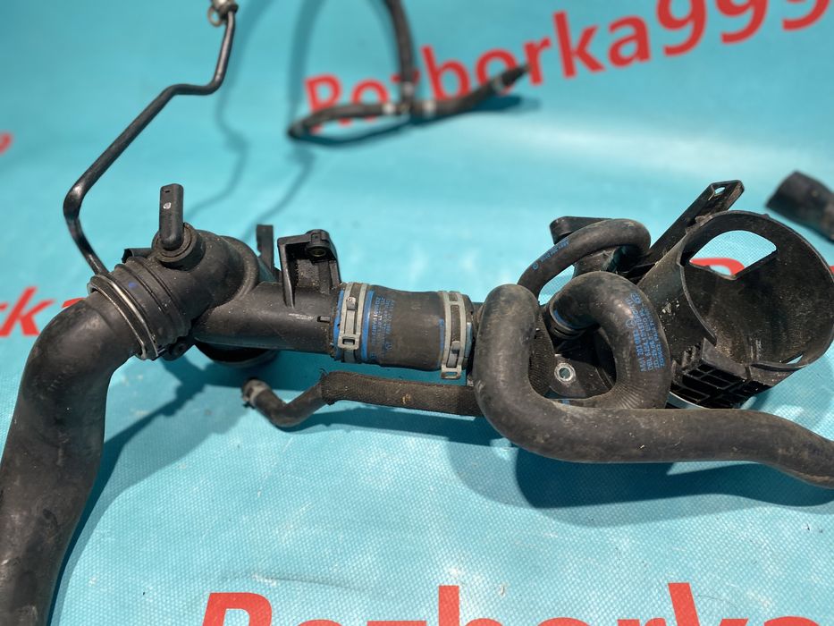 Корпус термостата А6512000615  Mercedes 2.2cdi патрубок