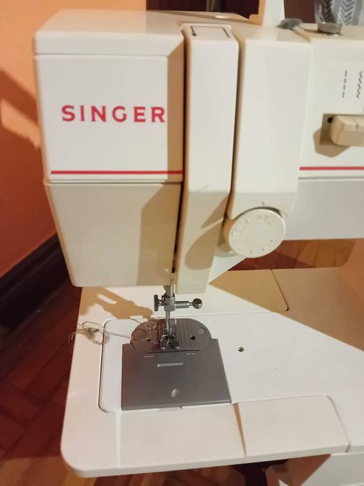 Máquina de Costura Singer (antiga-vintage)