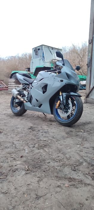 Suzuki  GSX-750r