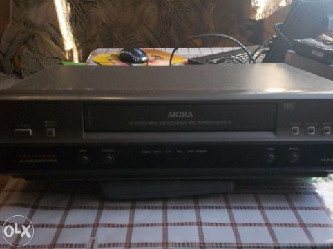 Відео плеер Акай