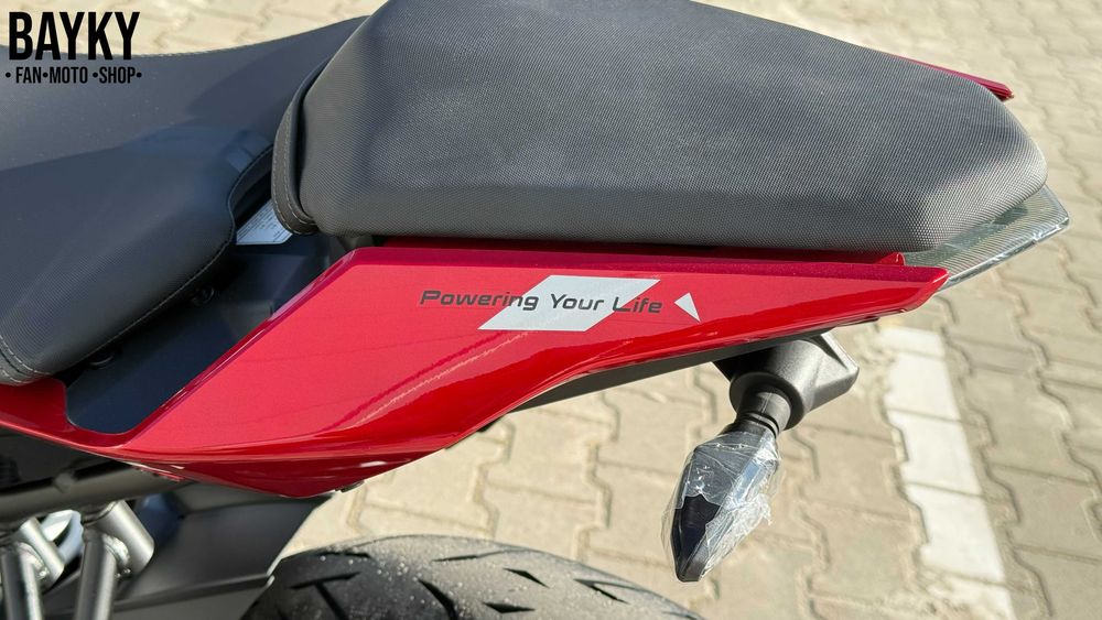 CFMOTO 250NK lite (version EFI, ABS)