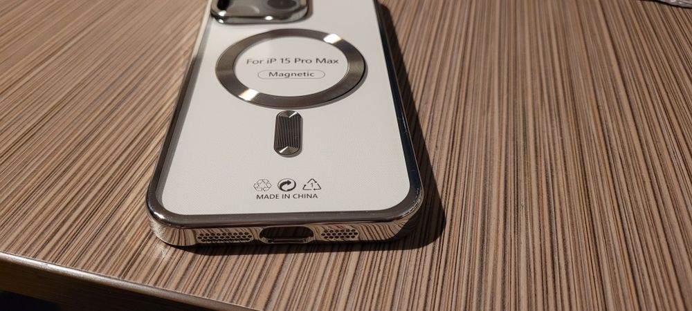 Etui magnetyczne iPhone 15 pro max