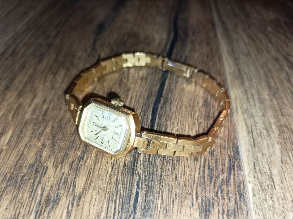 Pozłacany zegarek Au10+ cccp ZSRR PRL stary Łucz