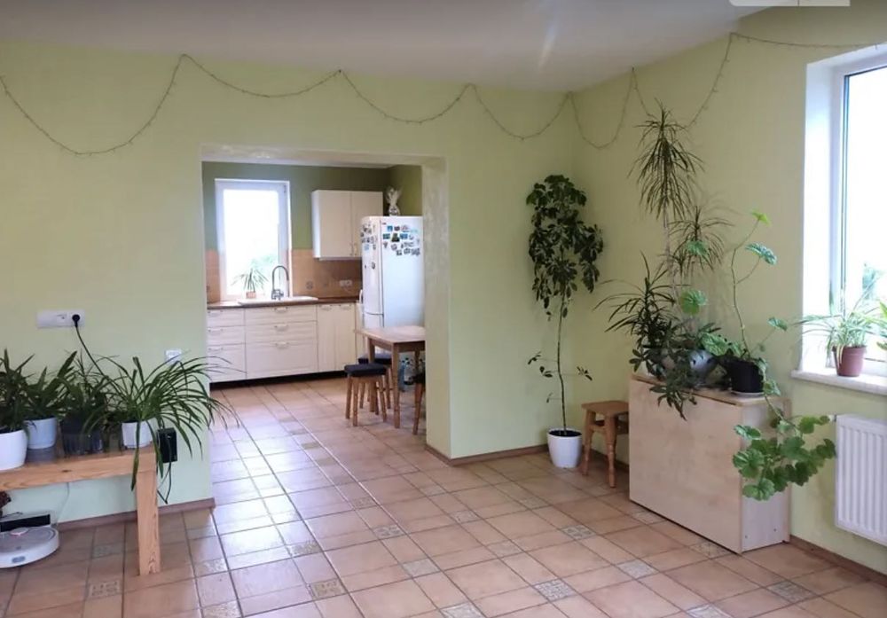 Продаж чудового будинку в затишній локації!