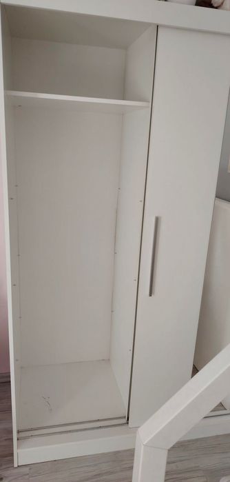 Białe meble salonowe