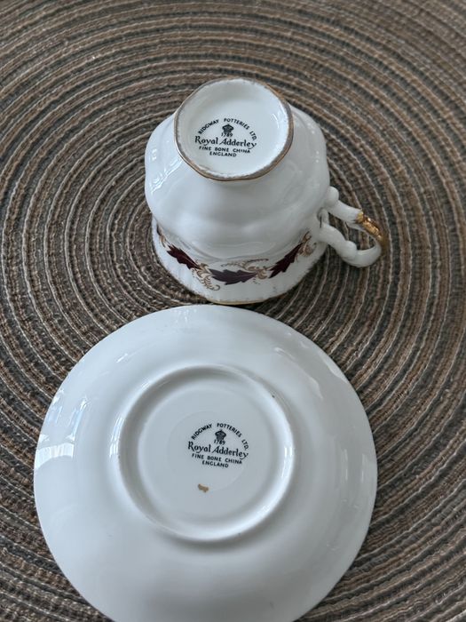 Filizanka ze spodkiem angielskiej porcelany