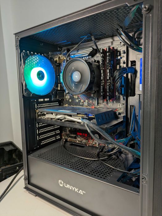 PC - R5 2600X | RX 580 8GB | 16GB 3200Mhz | Caixa Nova