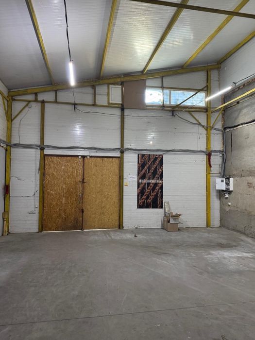 Сдам 268 кв.Приднепровск под производство, склады.