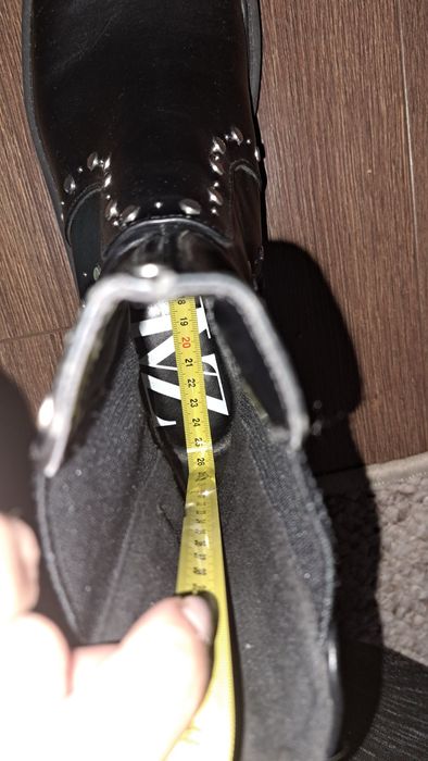 Zara buty, sztyblety z ćwiekami 39