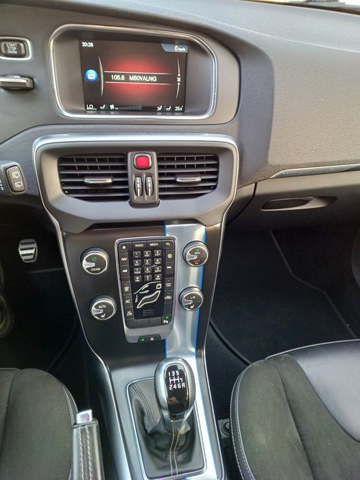 Volvo V40 D2 R-Design 2.0