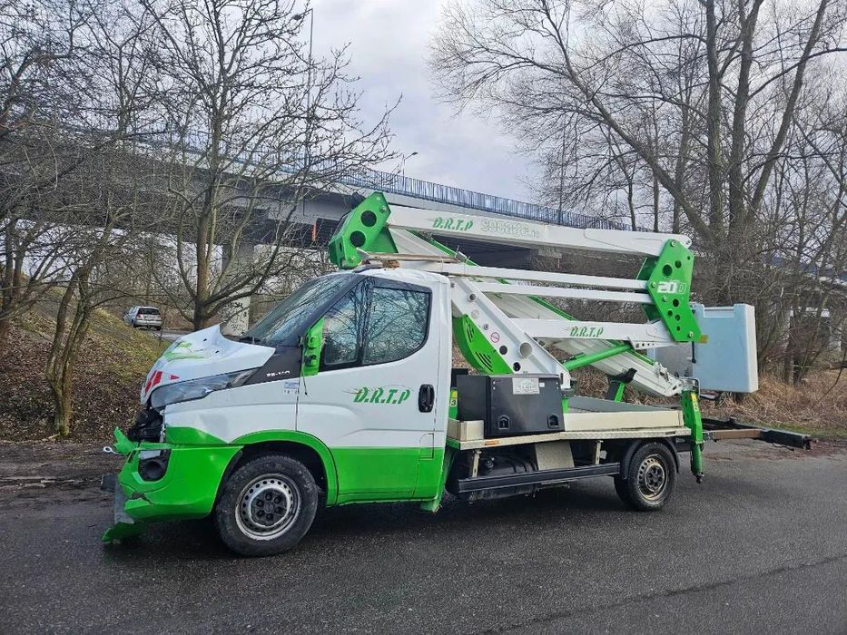 Iveco DAILY  ZWYŻKA , PODNOŚNIK KOSZOWY 20 METRÓW  35-140, do 3.5t , MAŁY PRZEBIEG Francja 2018 rok