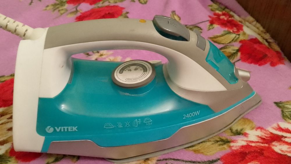 Утюг Vitek vt1258b