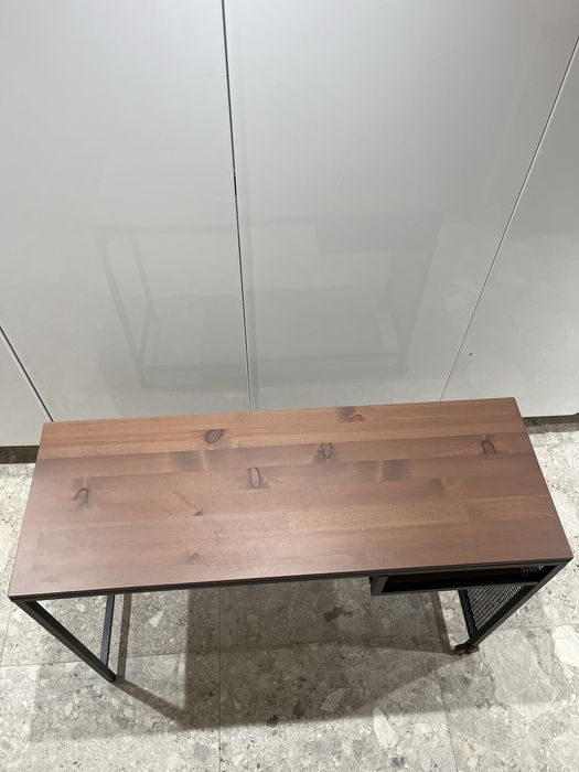 IKEA FJÄLLBO stolik na laptop / konsola / biurko 100×36 cm (nr 303.397.35)