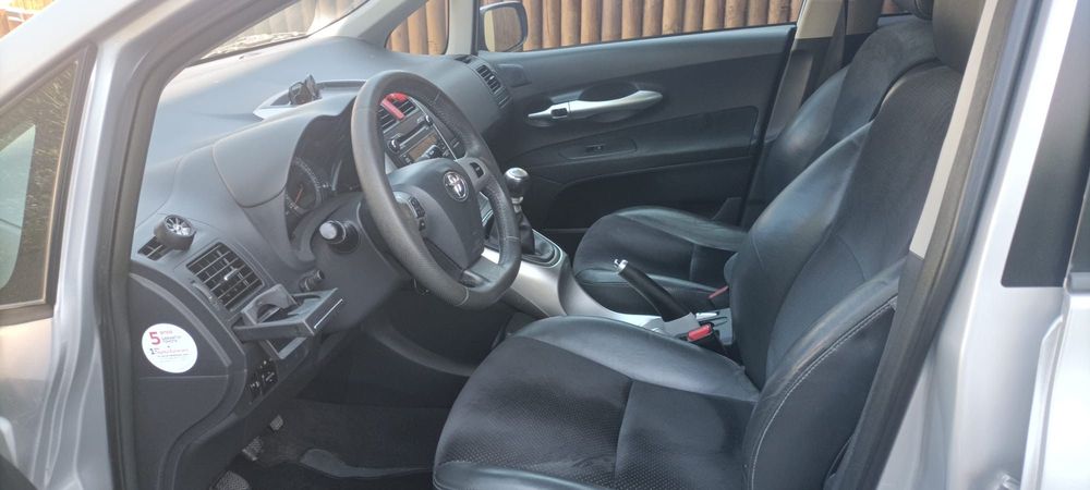 Toyota Auris 1.4 D-4D ACtive+AC+VSC 110g