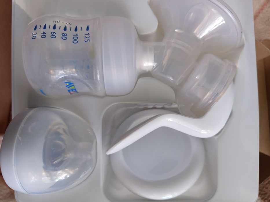 Молокоотсос AVELIT