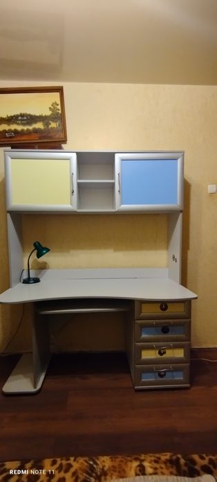 Стол письменный . Ширина 140. Высота 180