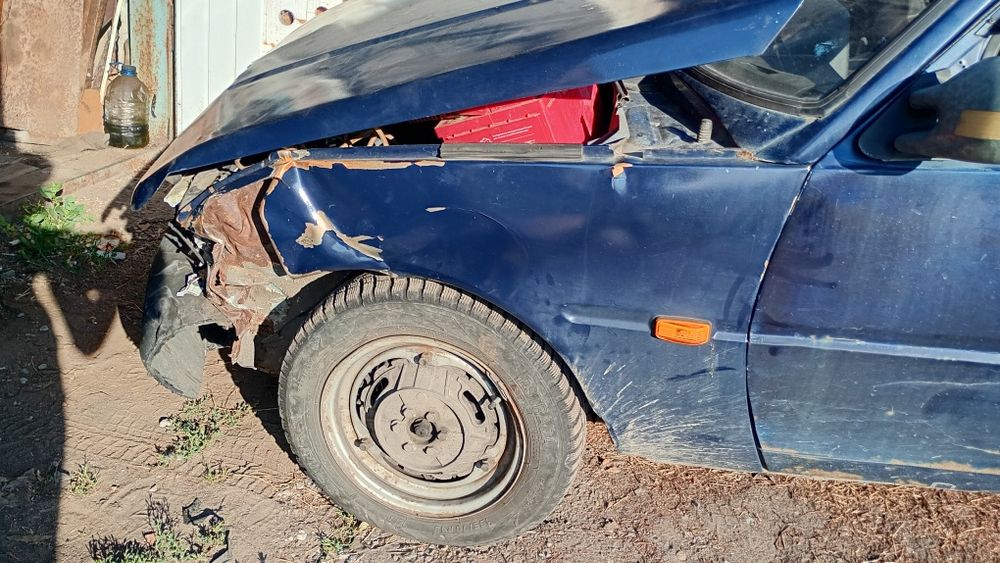 продам таврию после аварии на запчасти