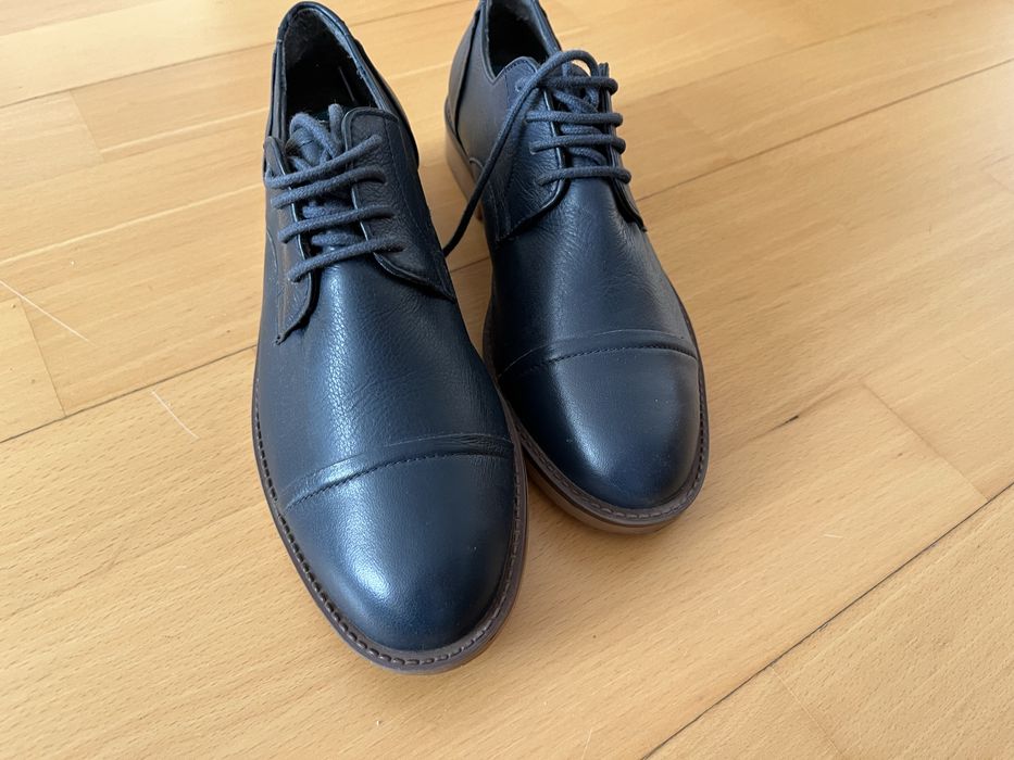 Buty pantofle oxfordy damskie Benetton granatowe rozm. 37