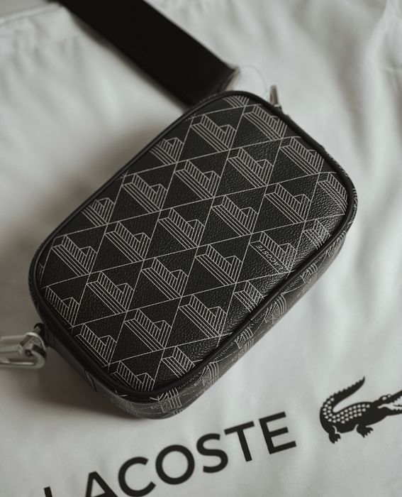 Bolsa Lacoste Preta no Saco