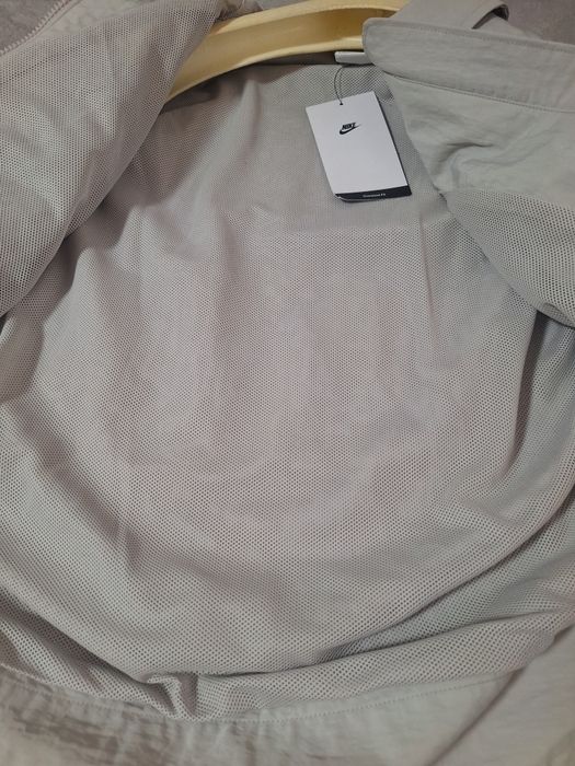 Куртка жіноча Nike XL dm6243-012 Новa