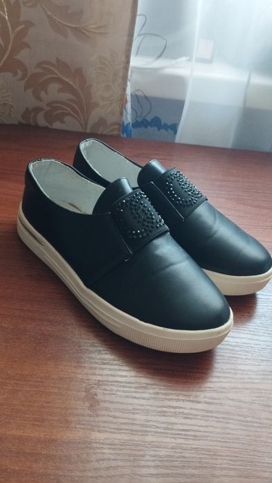 Туфлі закриті  лофери35р