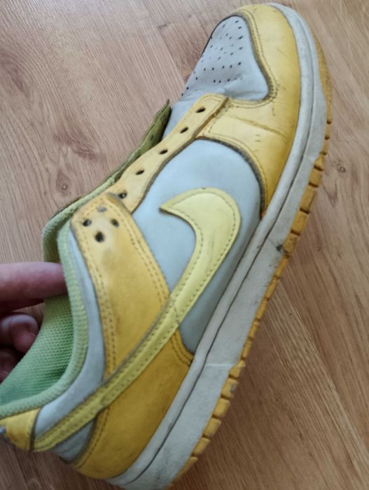 NIKE Dunk Low. Retro.