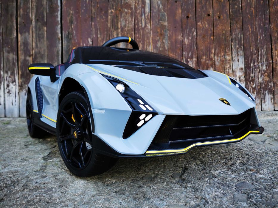 Samochód LAMBORGHINI AUTENTICA 4x4 Auto Akumulator Elektryczny DZIECI