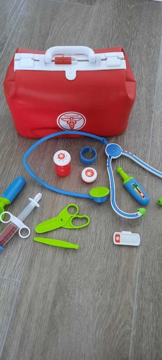 Estojo medico para criança