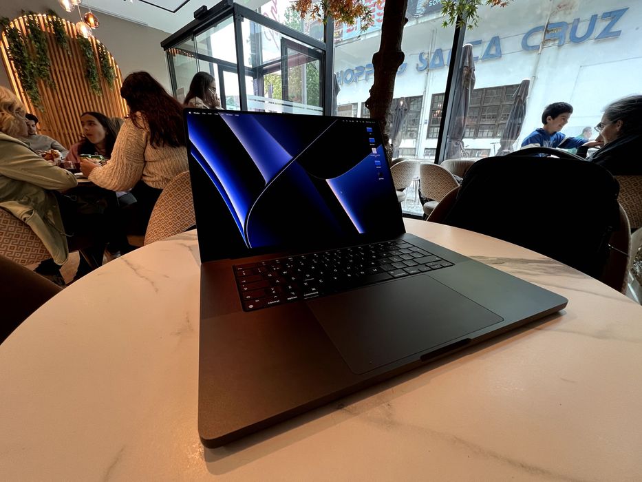 Macbook Pro 16'' M4 PRO