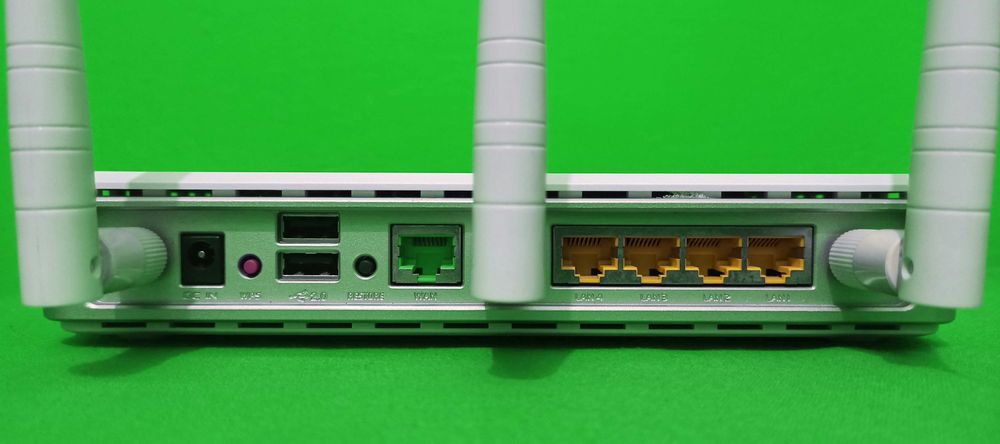 Wi-Fi роутер ASUS RT-N16_Гигабит_2хUSB 2.0: 700 грн. - Периферійні ...