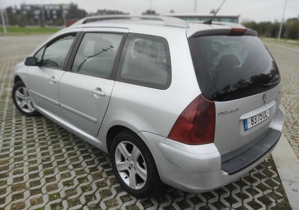 Peugeot 307 2.0 HDI (110 cv) – 7 Lugares – 2002