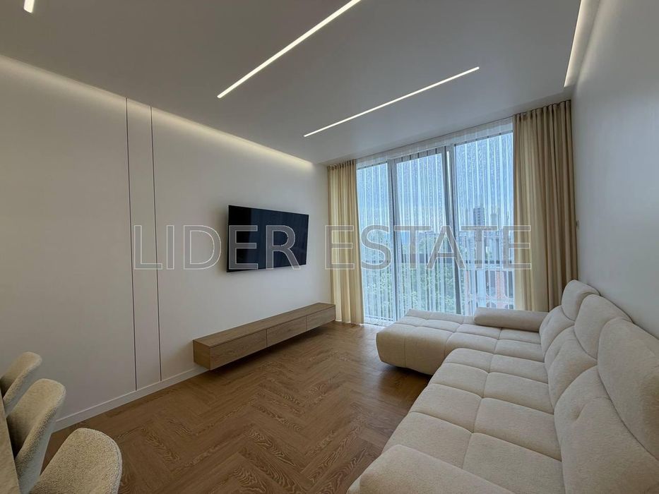 Продаж 2-кімнатної квартири в ЖК Uzh Towers | Слов'янська набережна, Ужгород