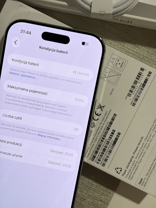 iPhone Air 1Tb Cloud White