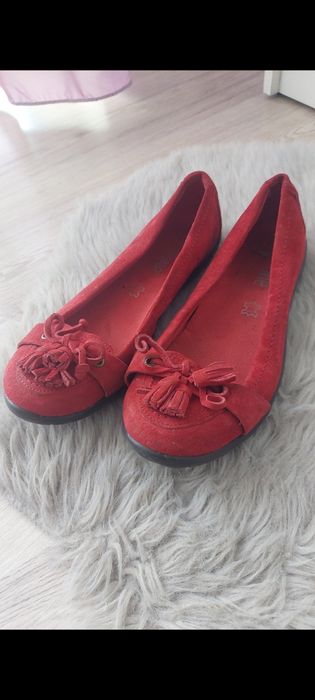 Buty zamszowe czerwone 37