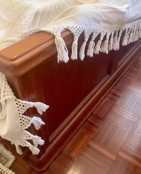 Conjunto de quarto de casal em cerejeira