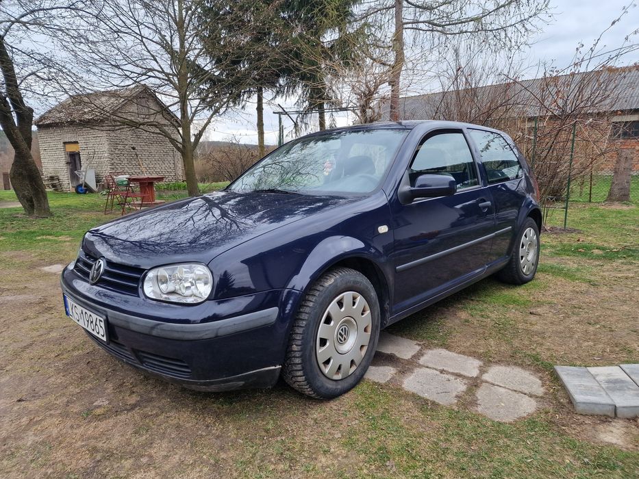 VW Golf 4  1.4 16v