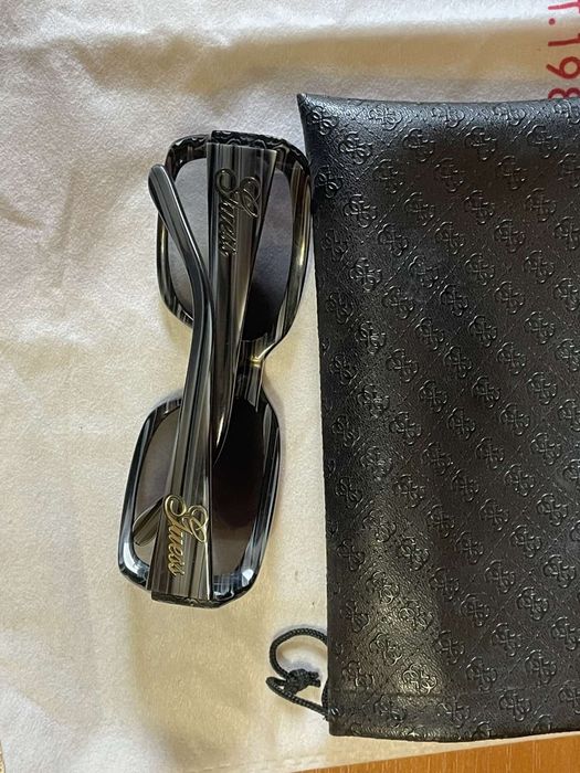 Фирменые солнцезащитные очки