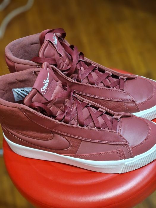 Кросівки фірми Nike