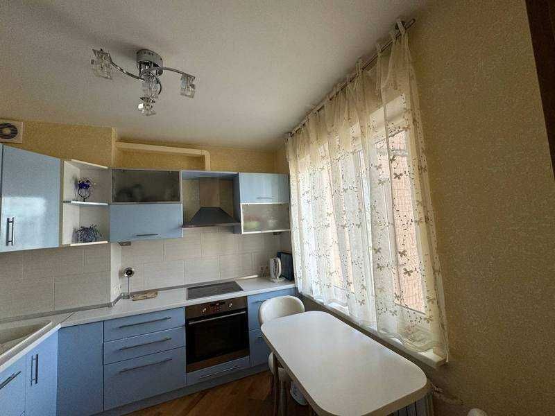 В продаже уютная, семейная 3-ком квартира, Ак. Вильямса / Королева. - View 3
