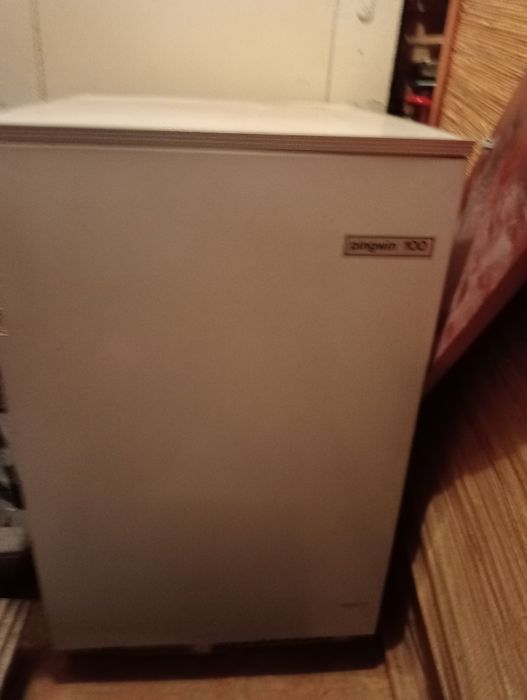 Sprzedam małą zamrażarkę