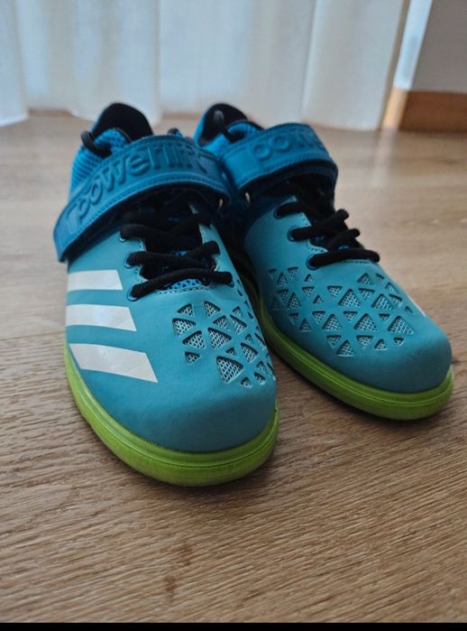Vendo ténis adidas de powerlifting