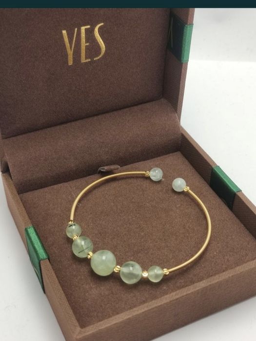 Bransoletka pozłacana z zielonym jadeitem