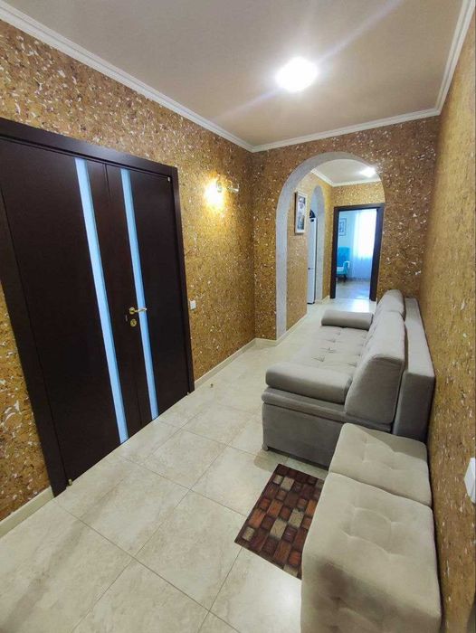 БЕЗ КОМІСІЇ! Продаж 3-к квартири 105,1м² від ВЛАСНИКА біля метро Харківська (вул. Братства Тарасівців, 12/37)