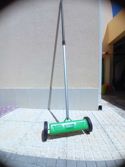 cortador de relva, aparador de relva e escarificador