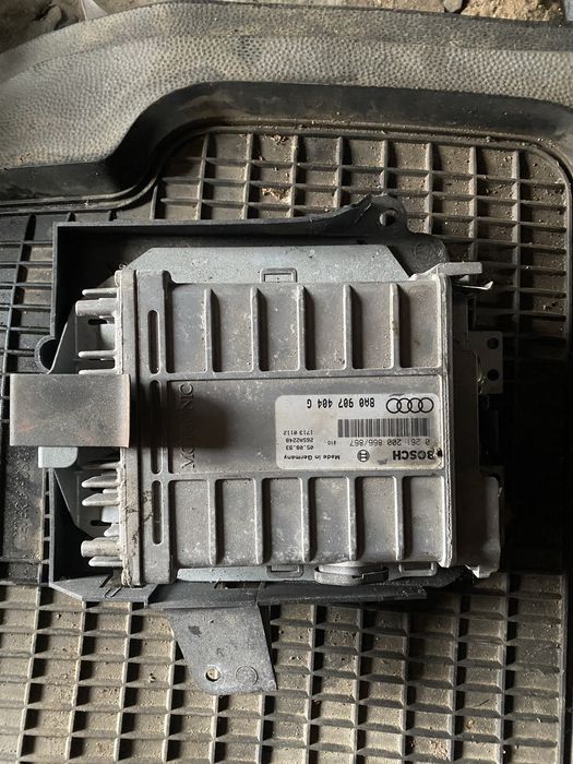 Продам головку блоку циліндрів ауді фольцваген 2.0 асе 16v