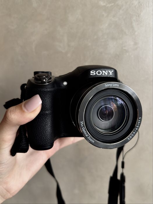 Продаю майже новеньку камеру SONY PowerShot DSC-H300