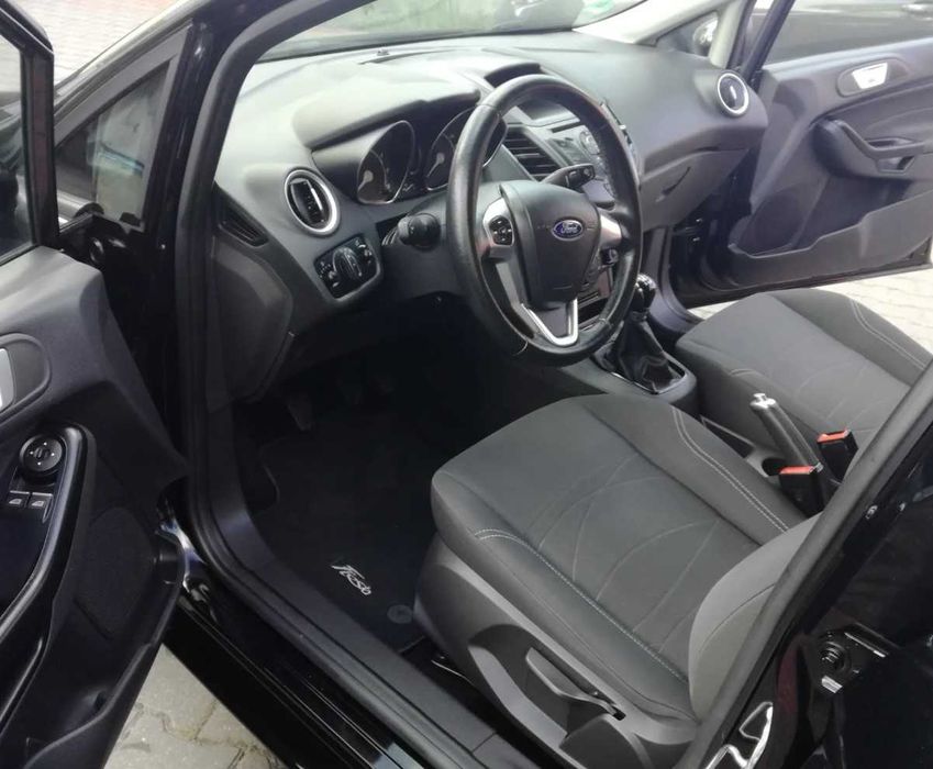 Fiesta mk7 капот бампер фара крыло зеркало четверть стекло дверь панел