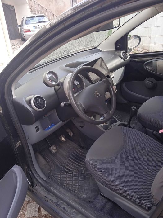 Peugeot 107 1.0 c/A.C - 06 Gasolina Manual 2006.