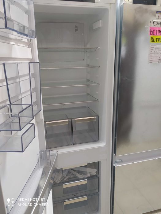 Встроенные холодильники Miele 6754 из Европы.