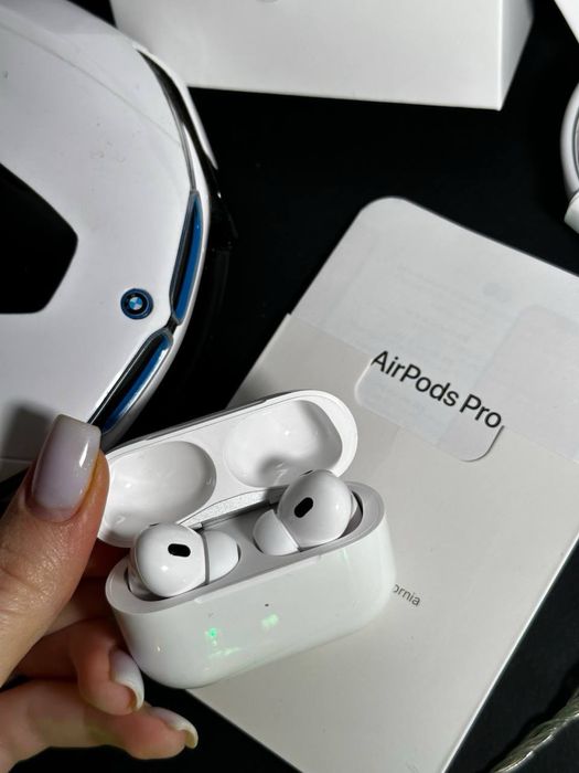 Навушники Apple AirPods Pro 2